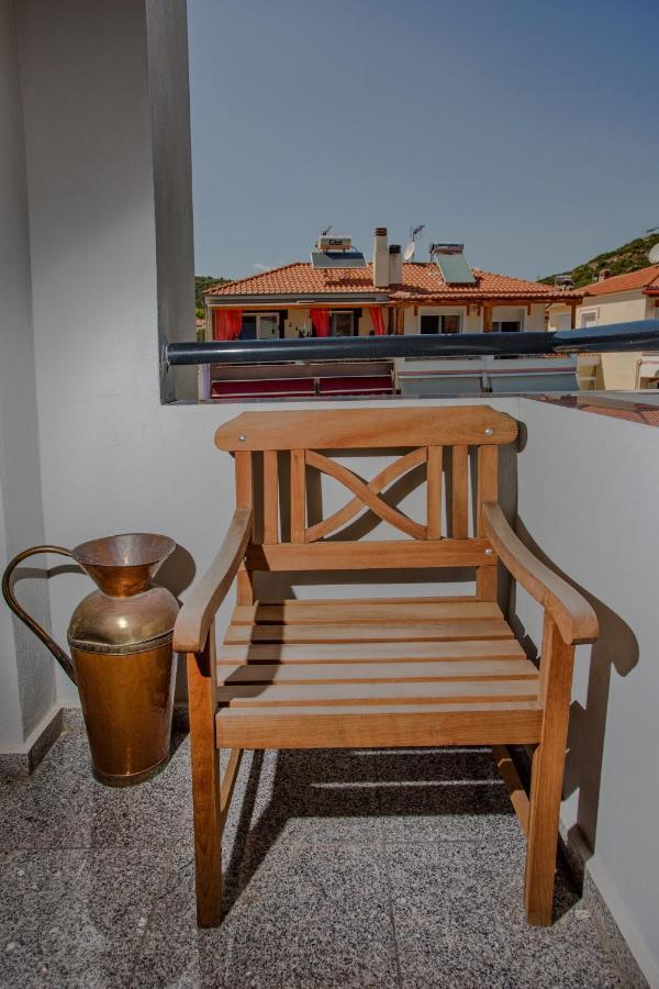 Vila Near The Sea House Néa Péramos Exteriér fotografie