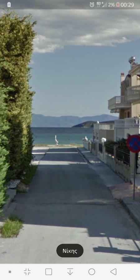 Vila Near The Sea House Néa Péramos Exteriér fotografie